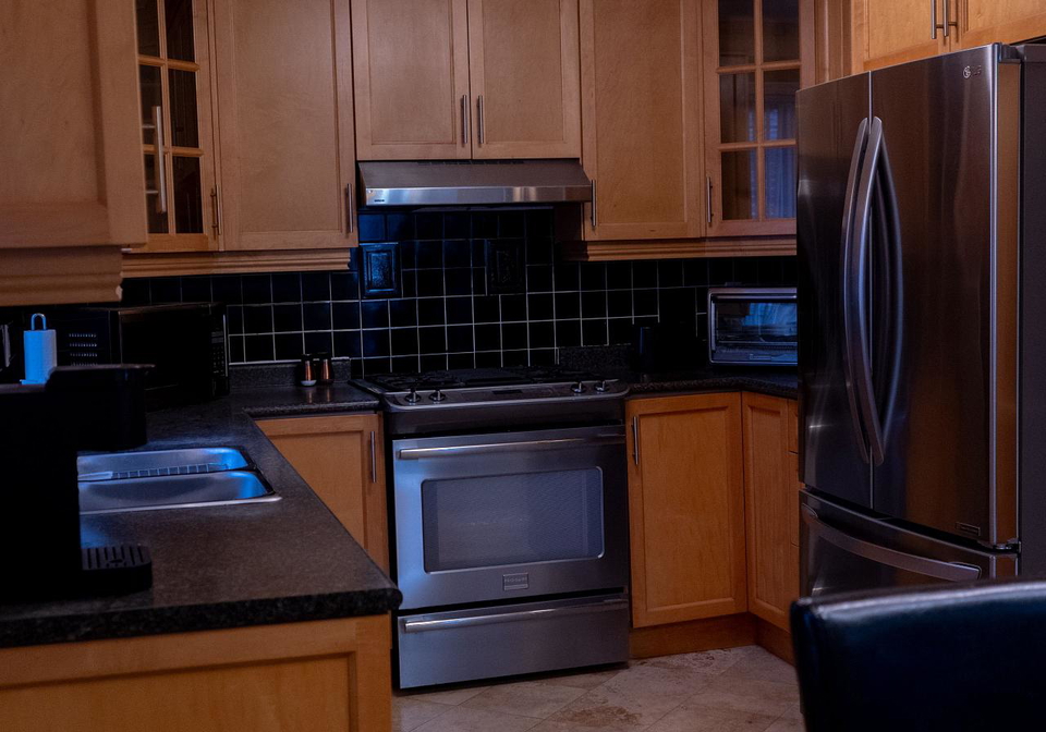 283-lanor-avenue-etobicoke-ontario-w13046764