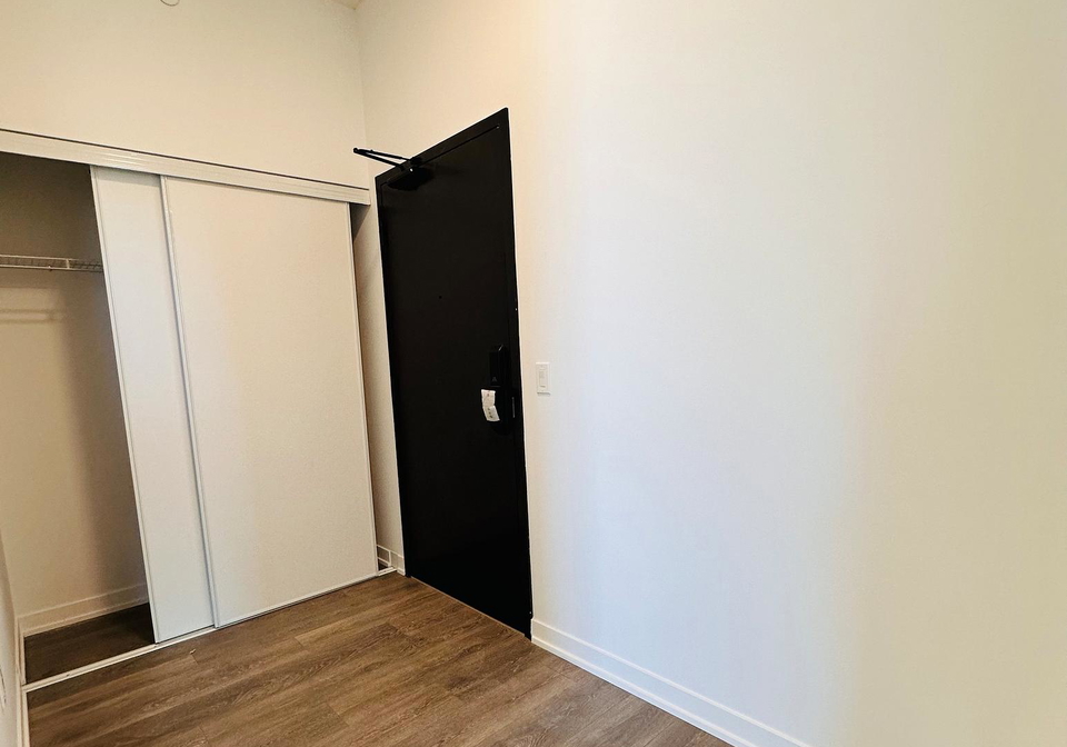 4878-powers-common-burlington-ontario-w13046874