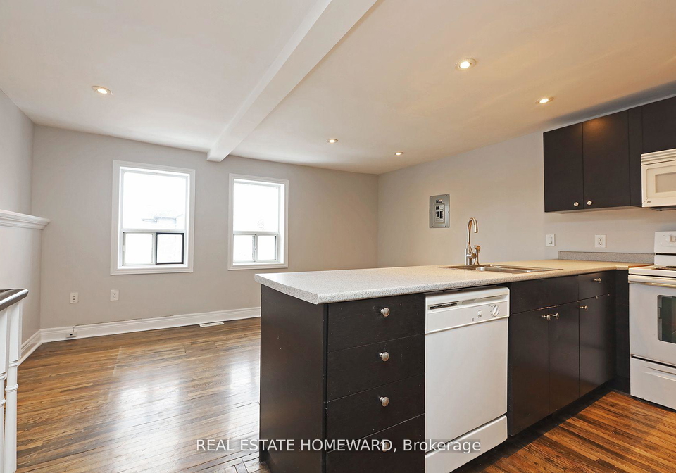 156-royal-york-road-etobicoke-ontario-w13046894