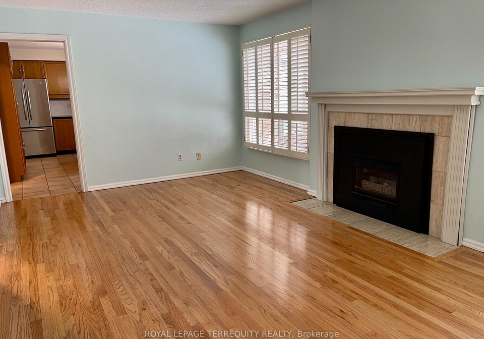 1328-eddie-shain-drive-oakville-ontario-w13047182