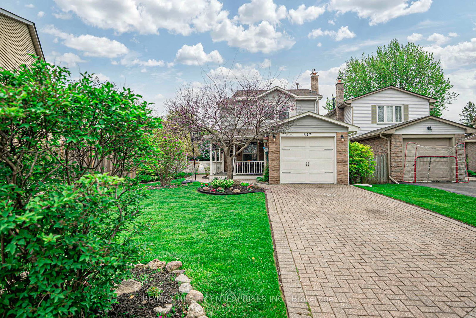 817-merritt-drive-milton-ontario-w13047552