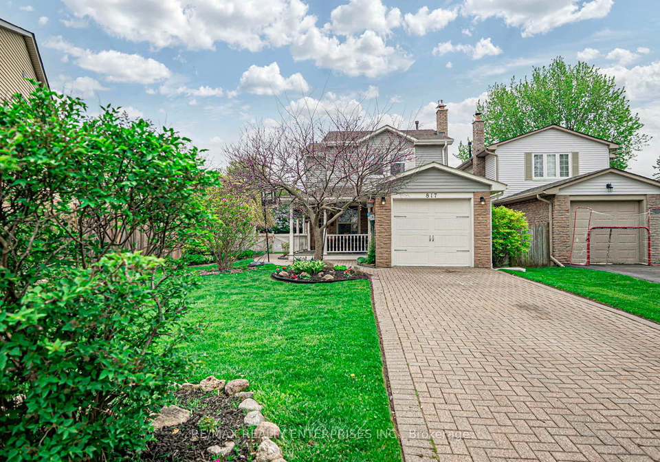 817-merritt-drive-milton-ontario-w13047552