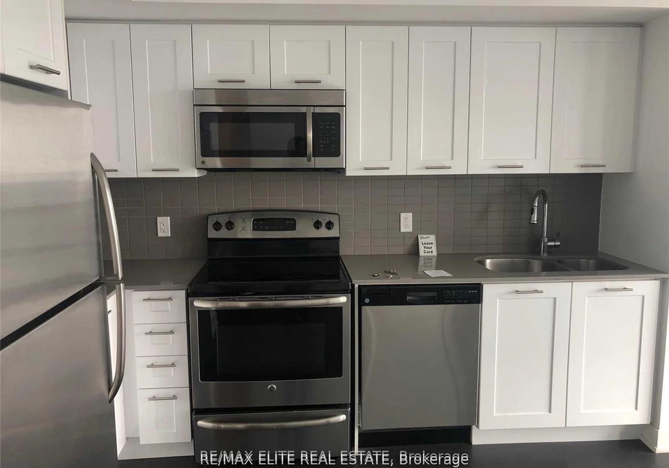 2212-lake-shore-boulevard-w-etobicoke-ontario-w13047616