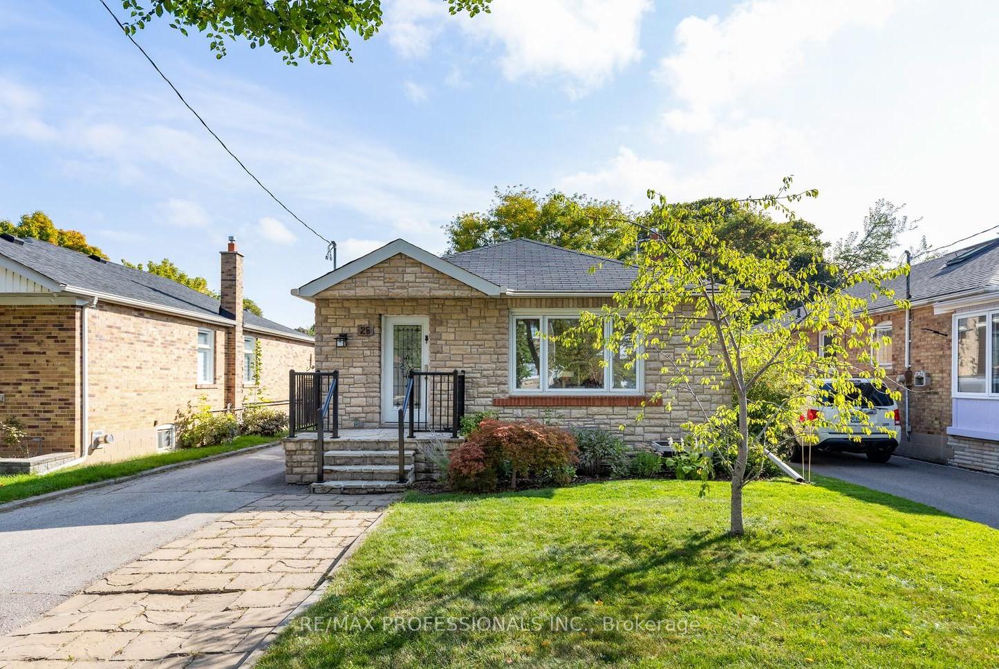 25-charleston-road-etobicoke-ontario-w13047720