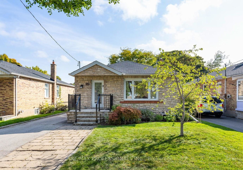 25-charleston-road-etobicoke-ontario-w13047720
