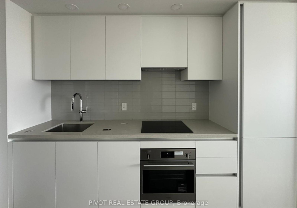 4015-the-exchange-mississauga-ontario-w13047900