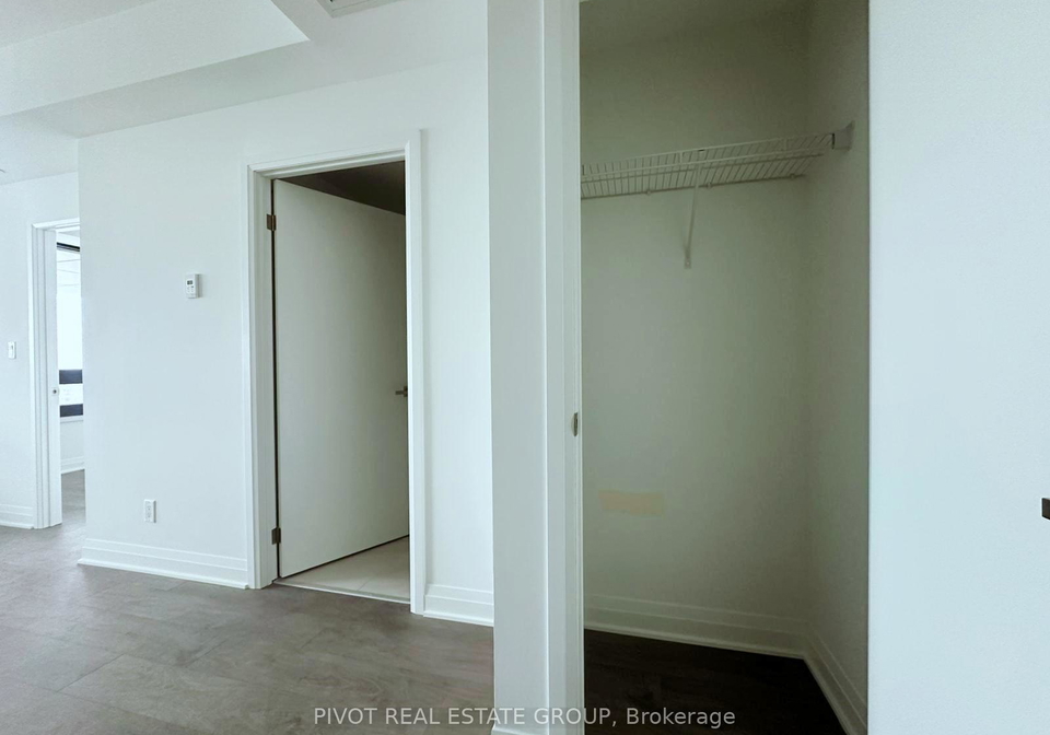 4015-the-exchange-mississauga-ontario-w13047900