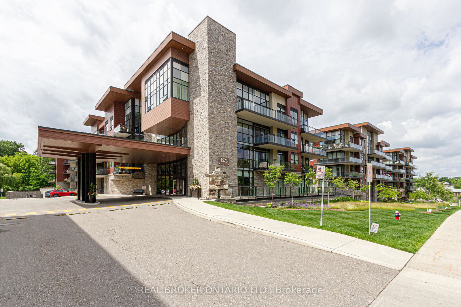 1575-lakeshore-road-w-mississauga-ontario-w13047948