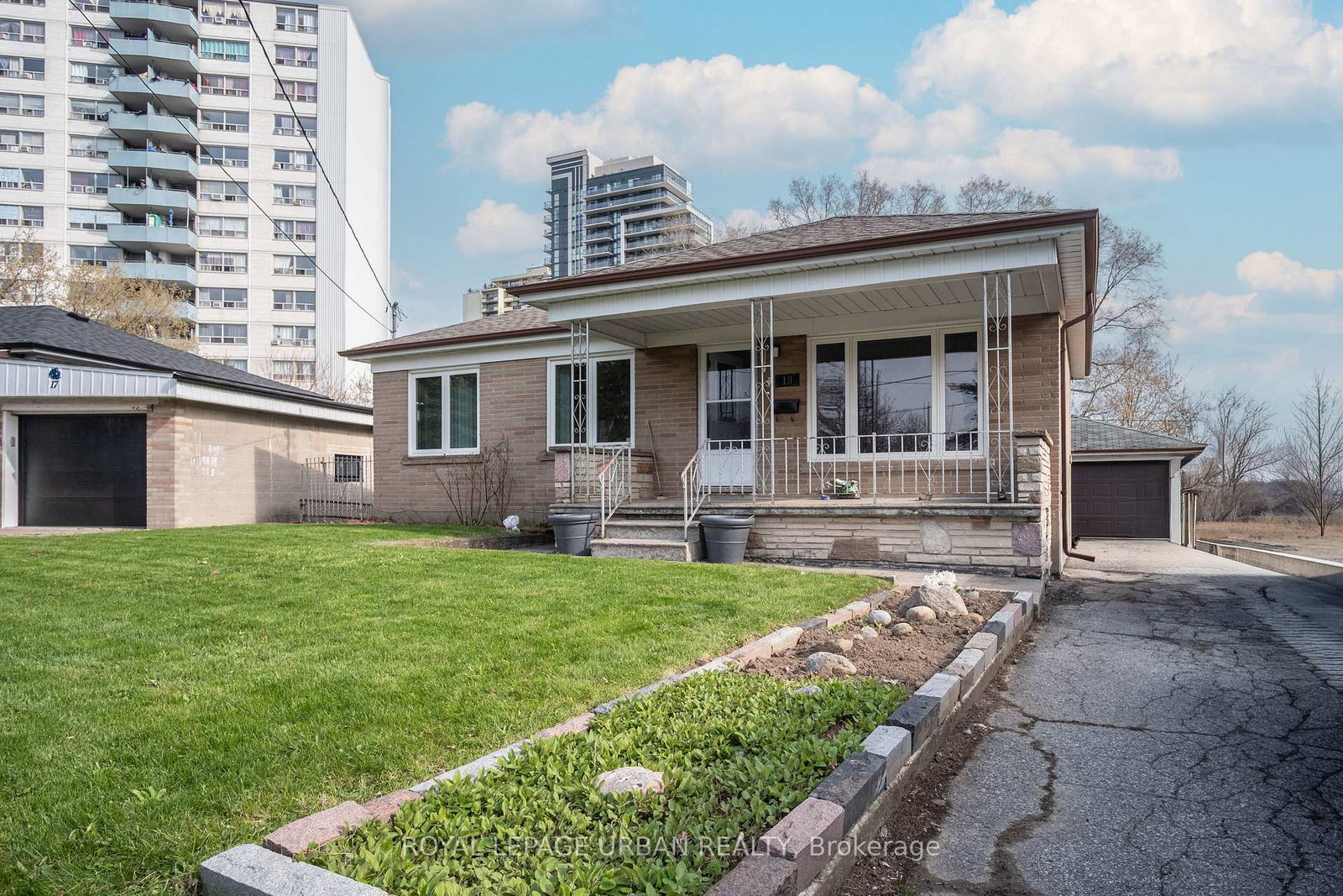 19-battersea-crescent-north-york-ontario-w13047980