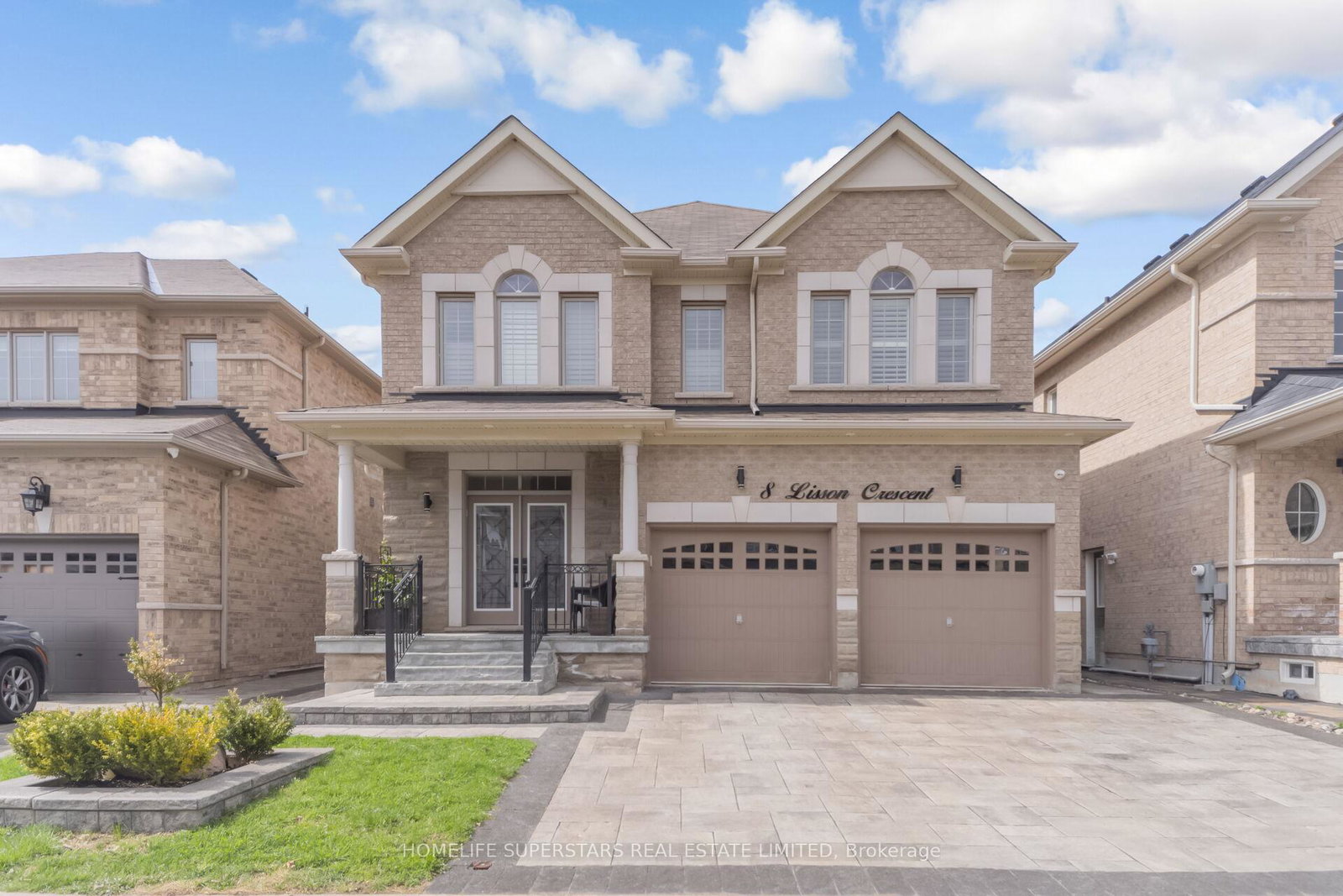 8-lisson-crescent-brampton-ontario-w13048036