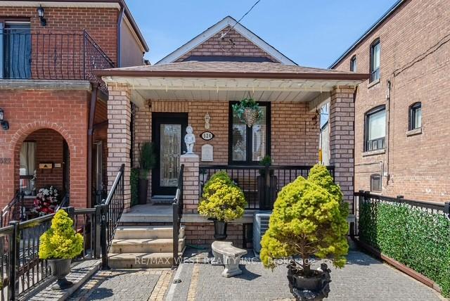 524-salem-avenue-n-toronto-ontario-w13048074
