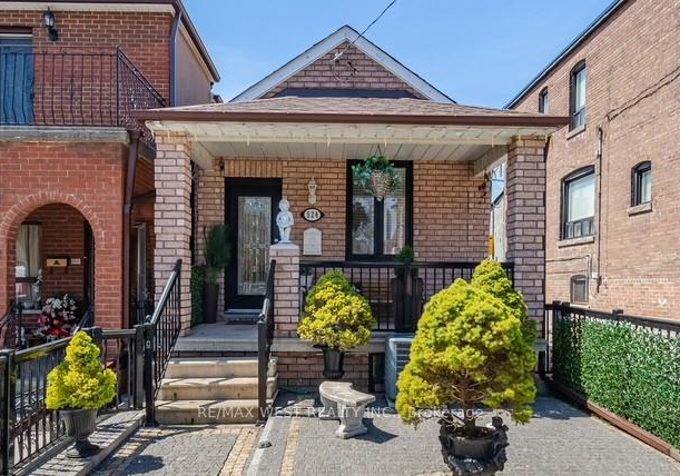 524-salem-avenue-n-toronto-ontario-w13048074