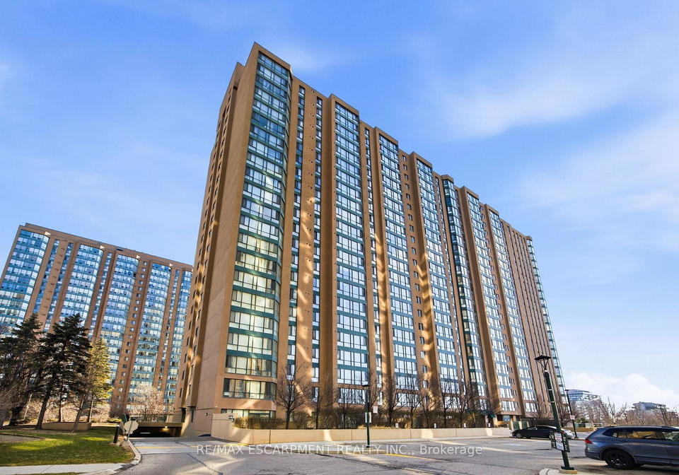 145-hillcrest-avenue-mississauga-ontario-w13048382