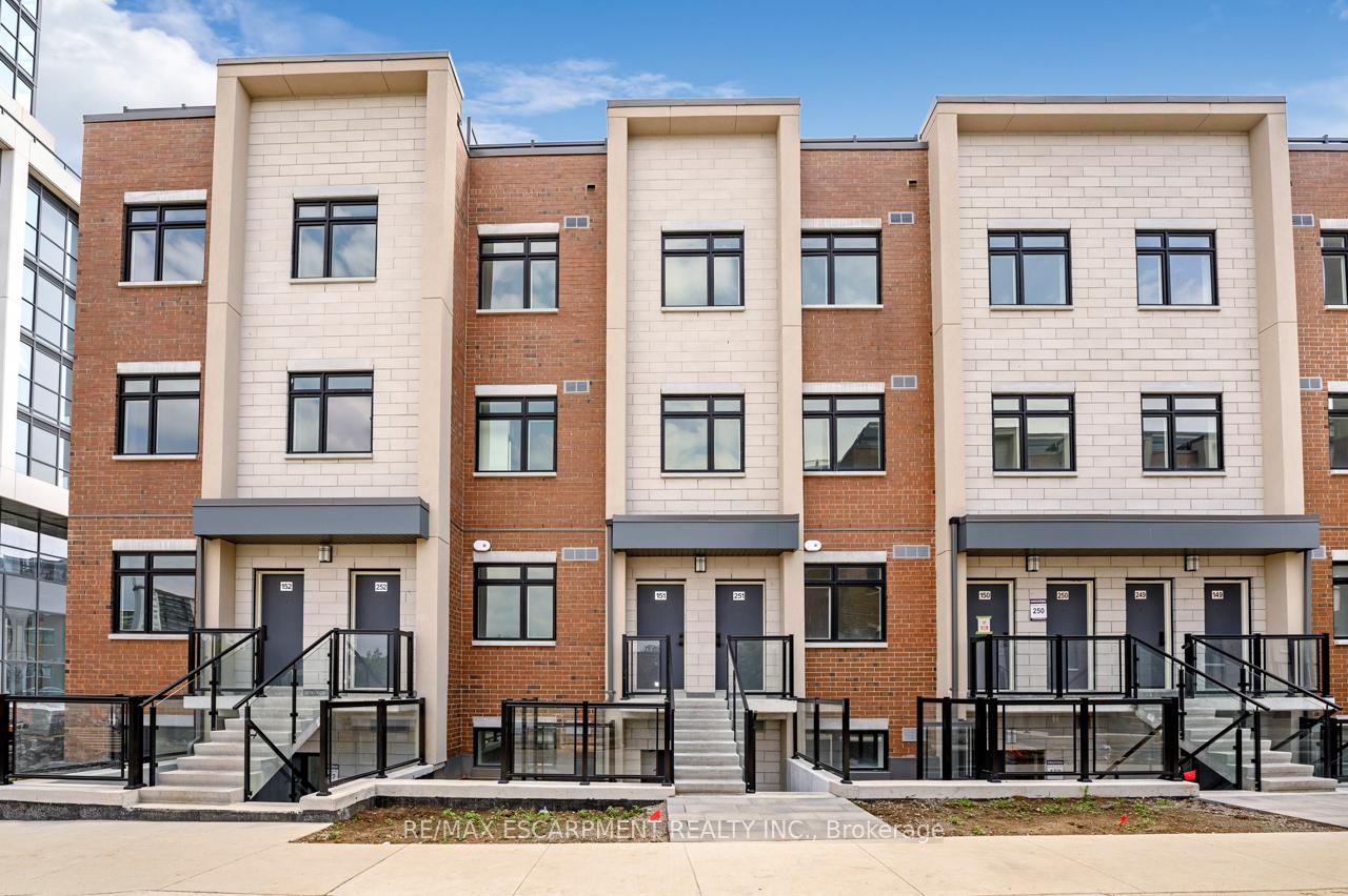 1075-douglas-mccurdy-common-mississauga-ontario-w13048470