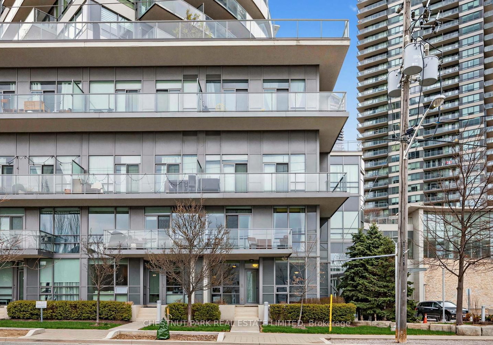 15-legion-road-etobicoke-ontario-w13048644