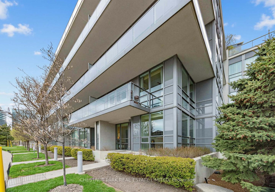 15-legion-road-etobicoke-ontario-w13048644