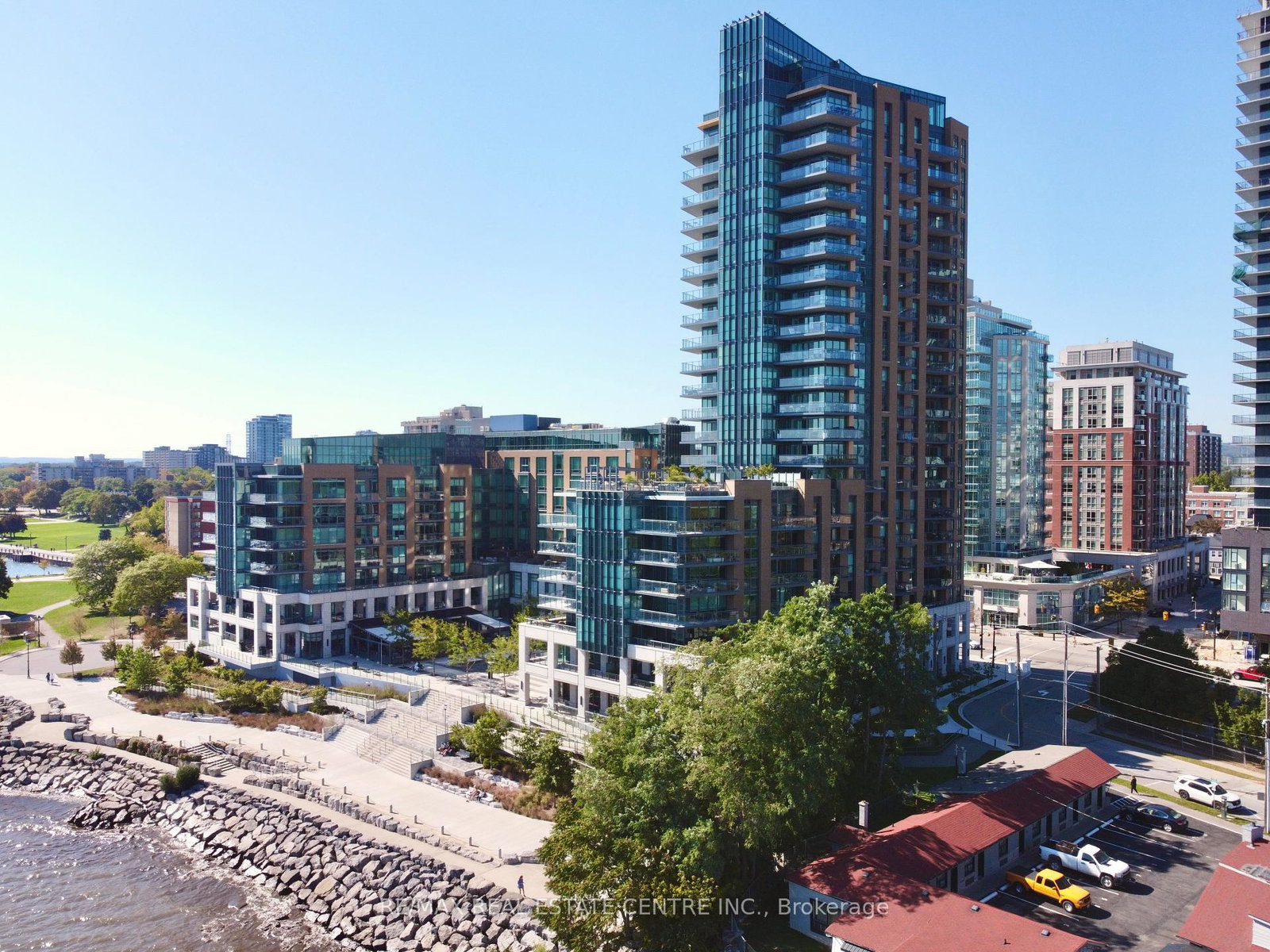 2060-lakeshore-road-burlington-ontario-w13048674