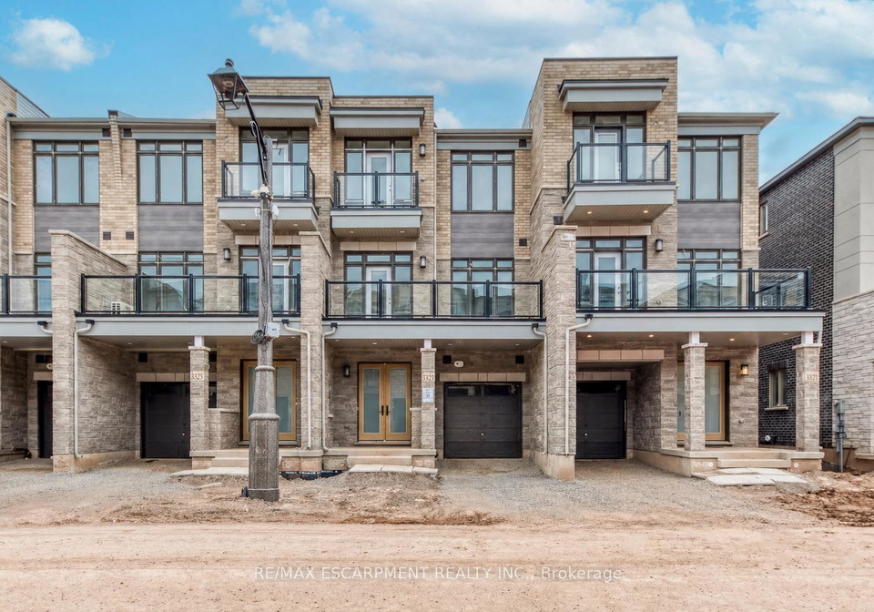 3323-azam-way-oakville-ontario-w13048776