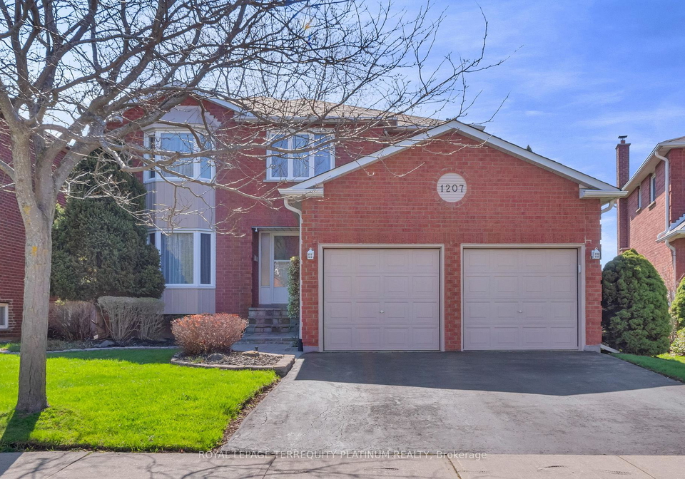 1207-greenwood-crescent-oakville-ontario-w13048782