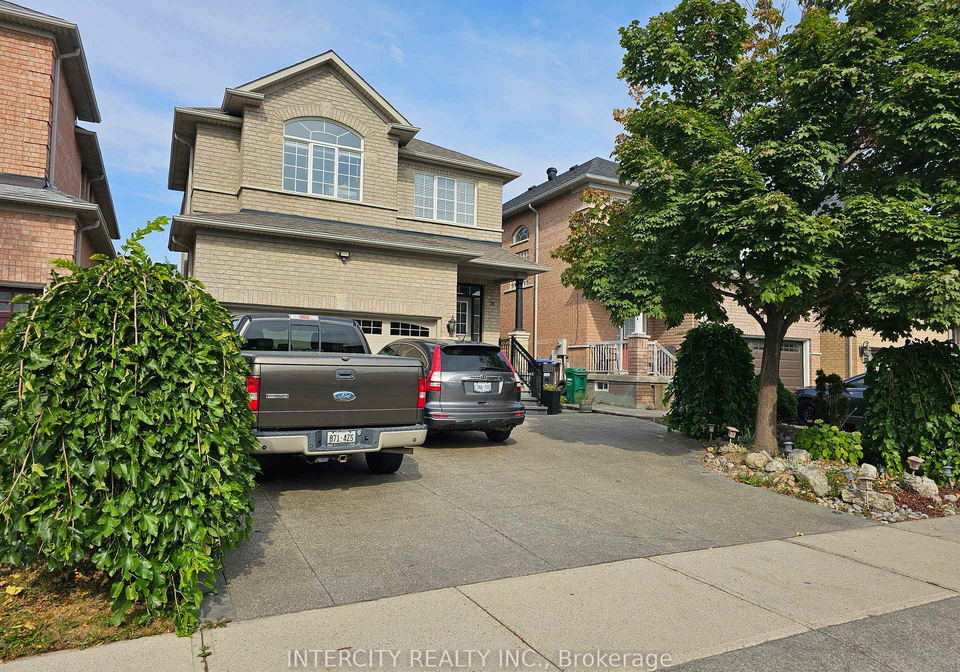 26-zia-dodda-crescent-brampton-ontario-w13049320