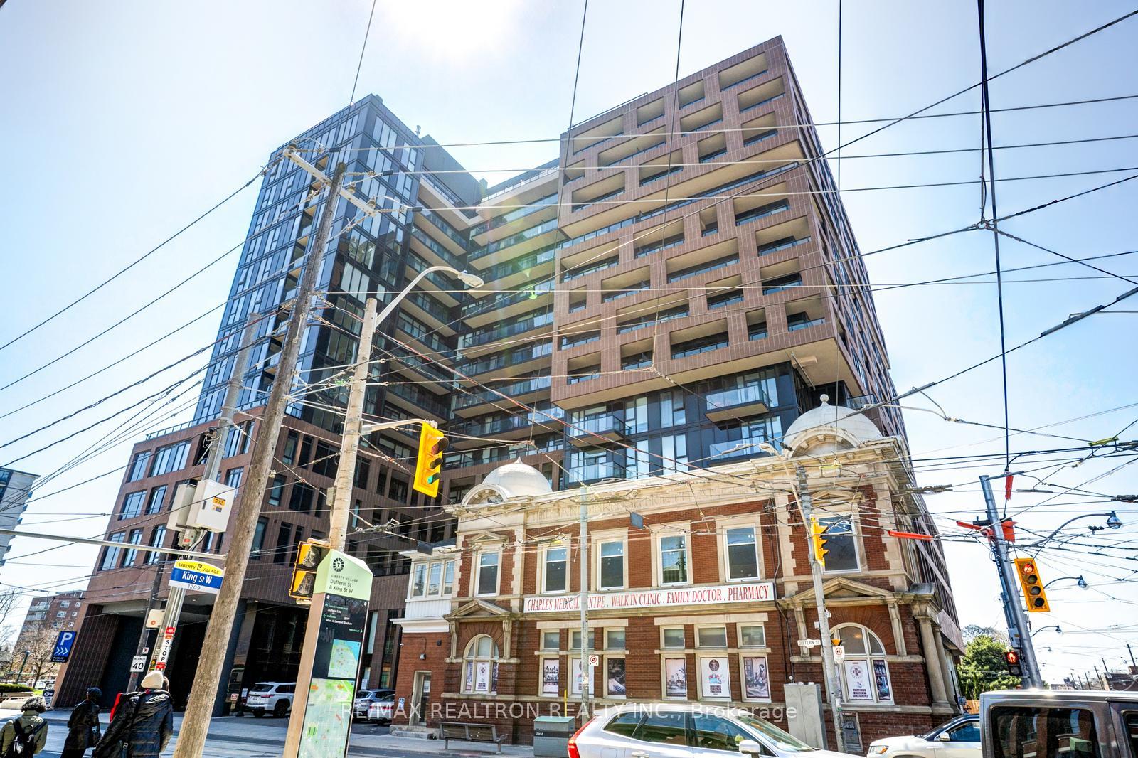 270-dufferin-street-toronto-ontario-w13049418