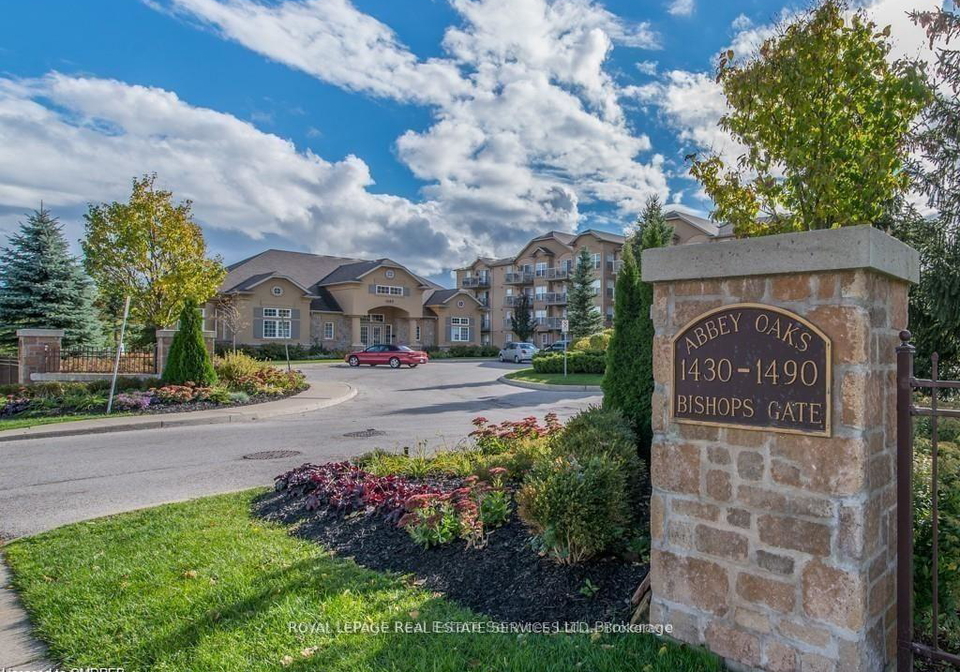 1460-bishops-gate-oakville-ontario-w13049670