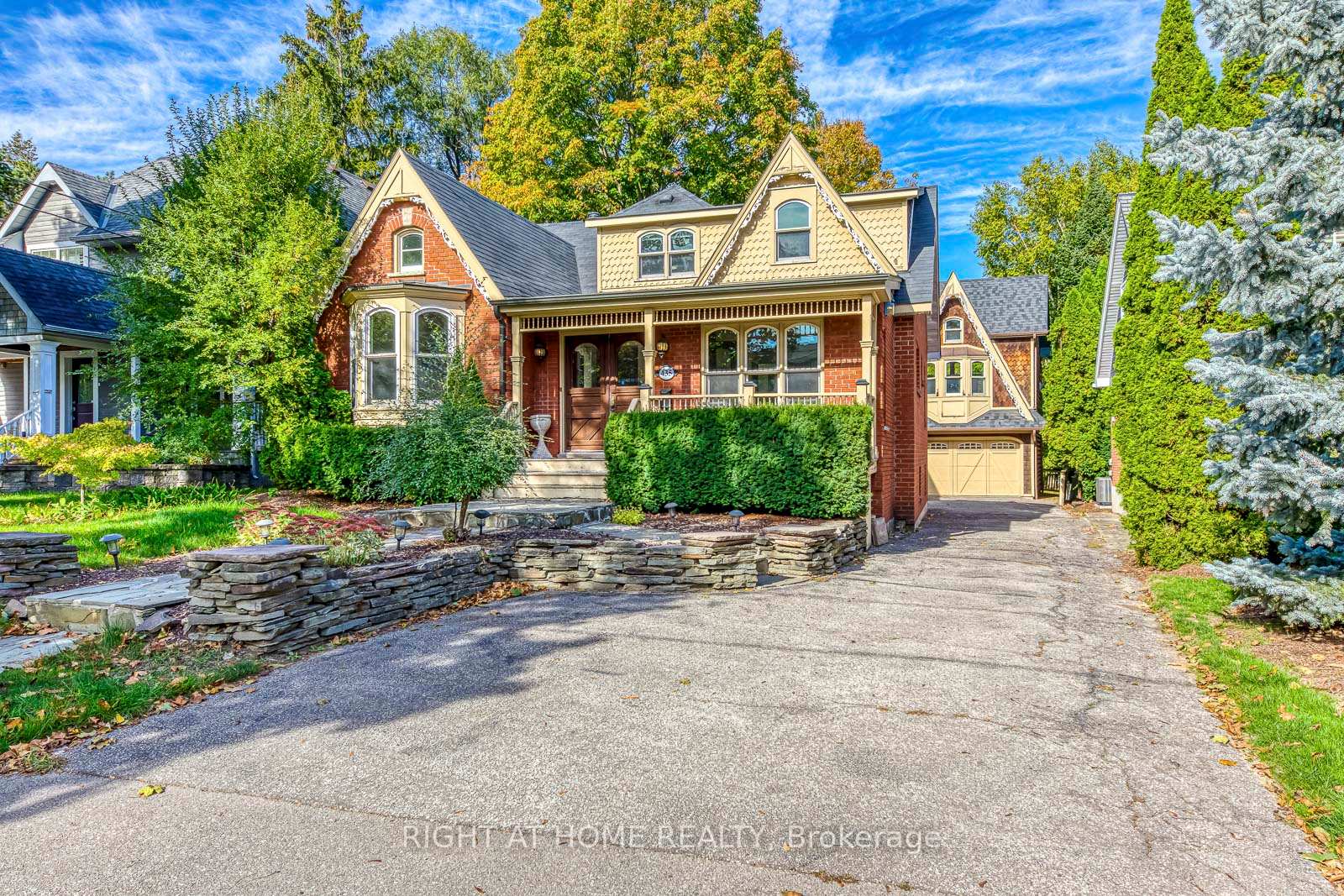 435-maple-avenue-oakville-ontario-w13049832