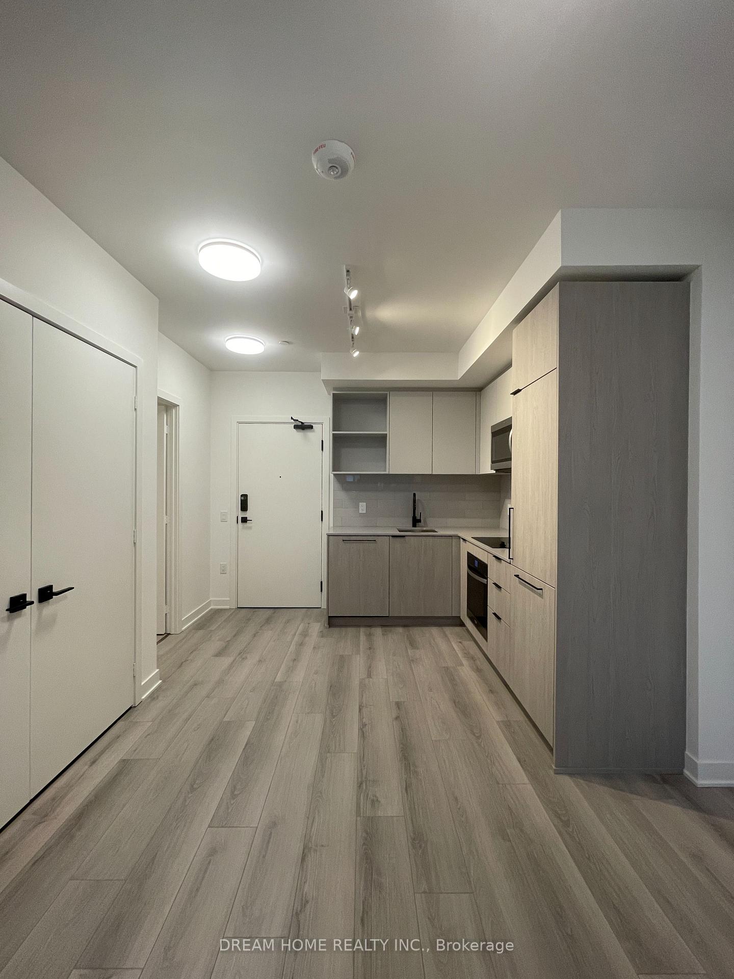 1185-dupont-street-toronto-ontario-w13050246