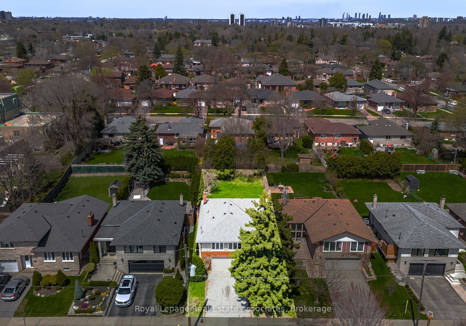 38-renault-crescent-etobicoke-ontario-w13050352