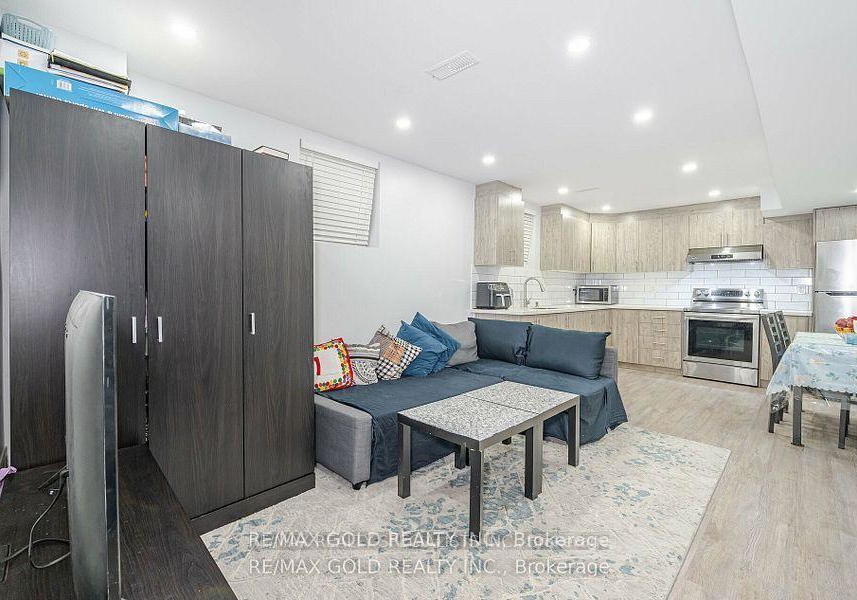 33-callalily-road-brampton-ontario-w13050396