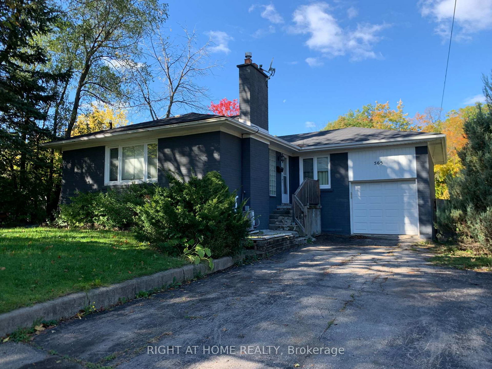 565-wildwood-drive-oakville-ontario-w13050680