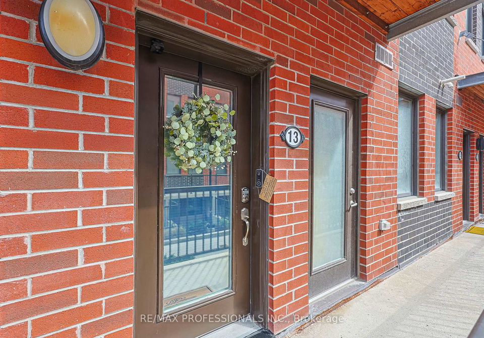 873-wilson-avenue-york-ontario-w13050742