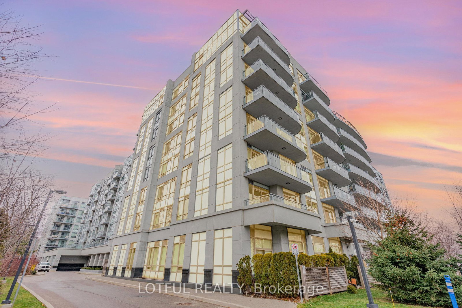 3500-lakeshore-road-w-oakville-ontario-w13050828