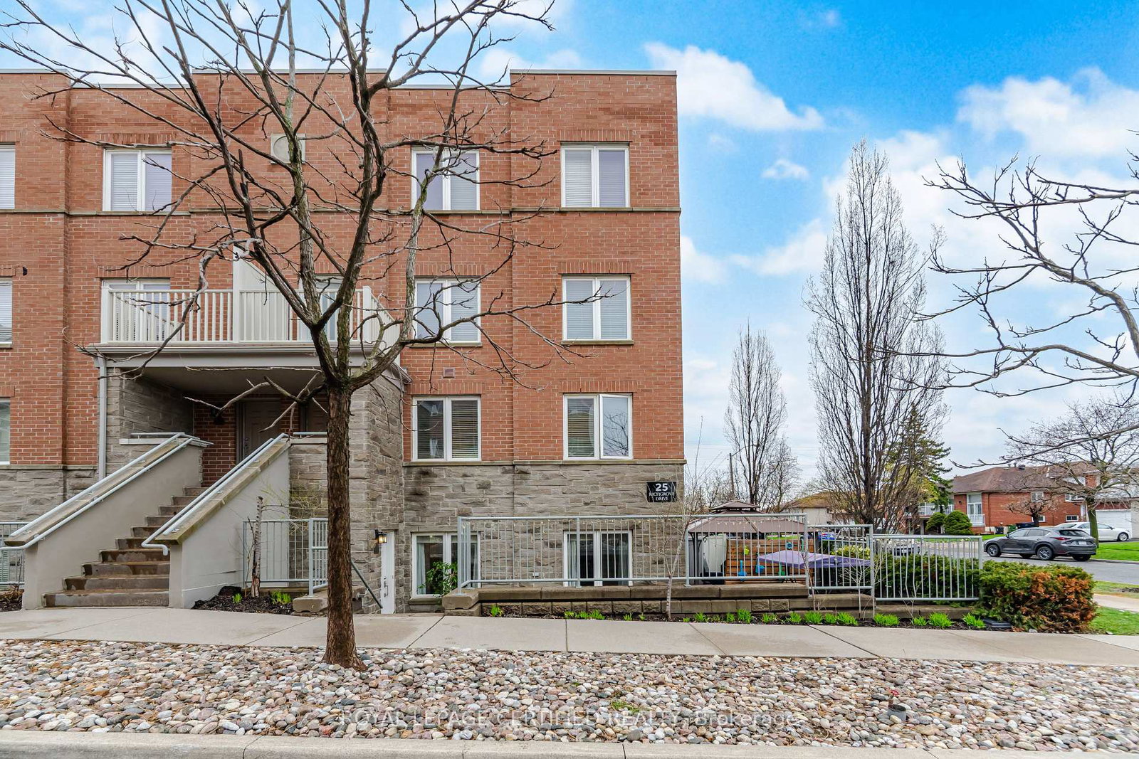 25-richgrove-drive-etobicoke-ontario-w13051202