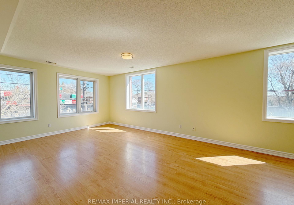 621a-the-queensway-etobicoke-ontario-w13051532