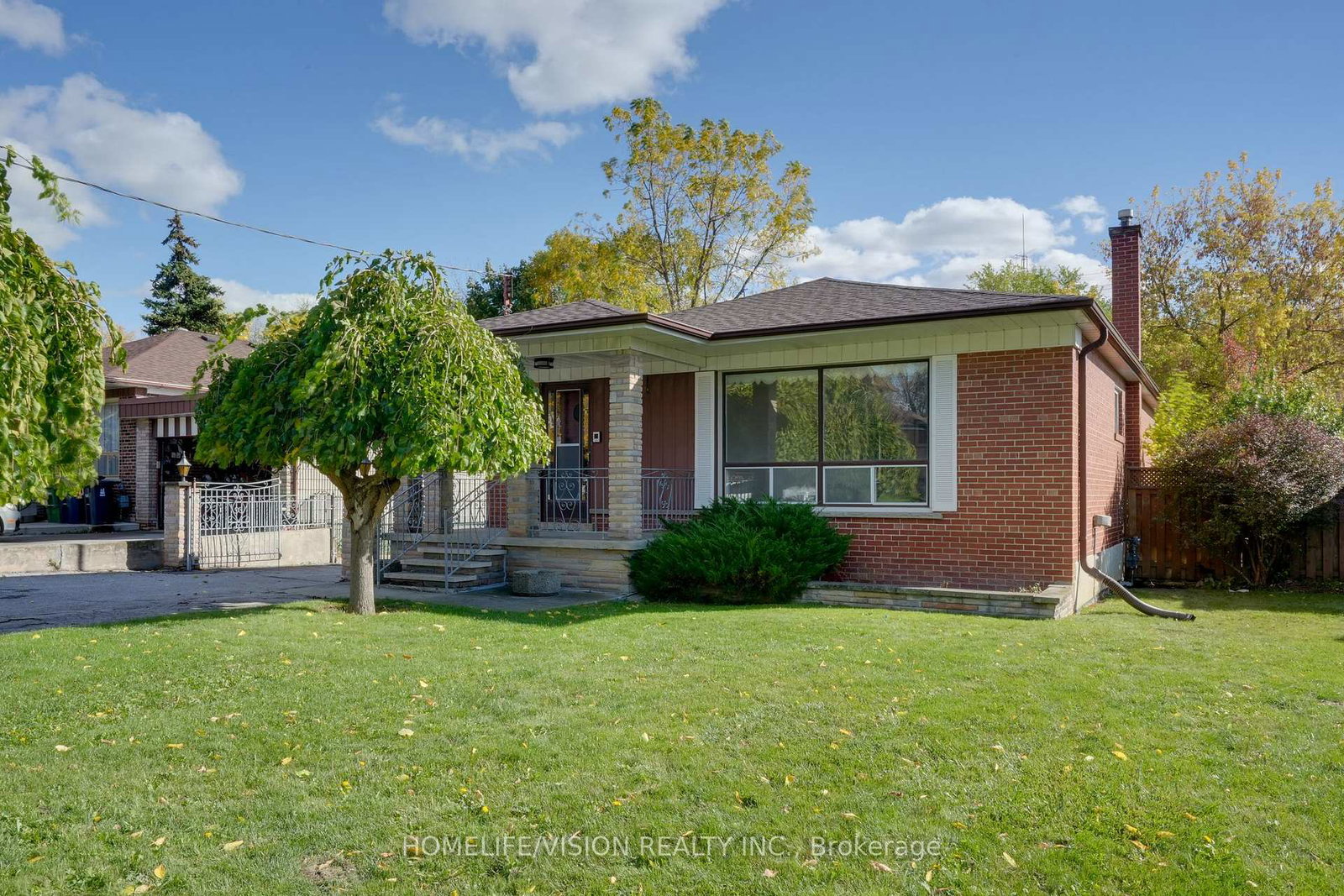 239-epsom-downs-drive-york-ontario-w13051584
