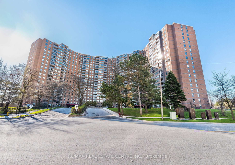 627-the-west-mall-road-etobicoke-ontario-w13051656