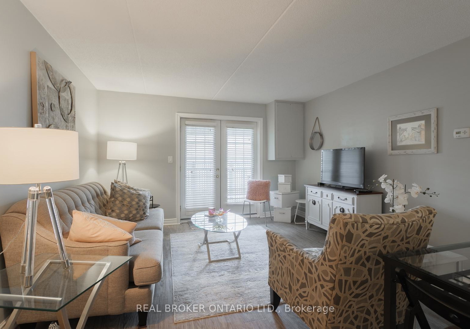 2040-cleaver-avenue-burlington-ontario-w13052164