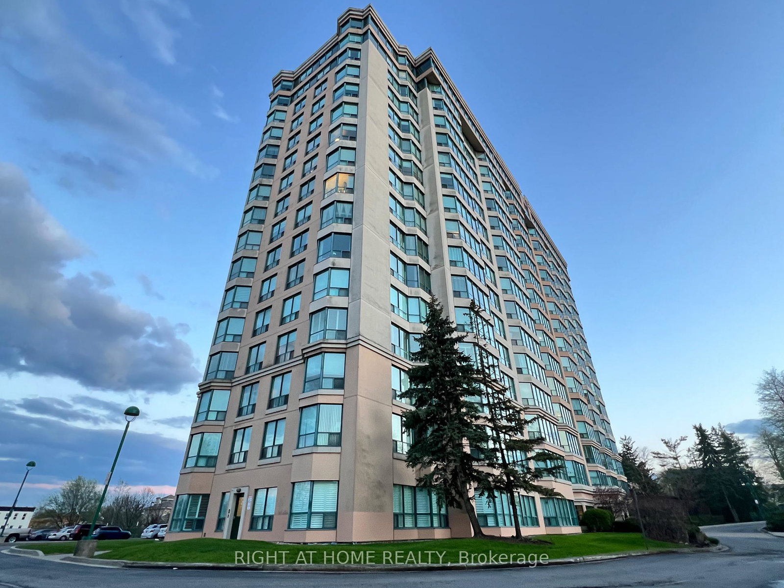 100-millside-drive-milton-ontario-w13052244