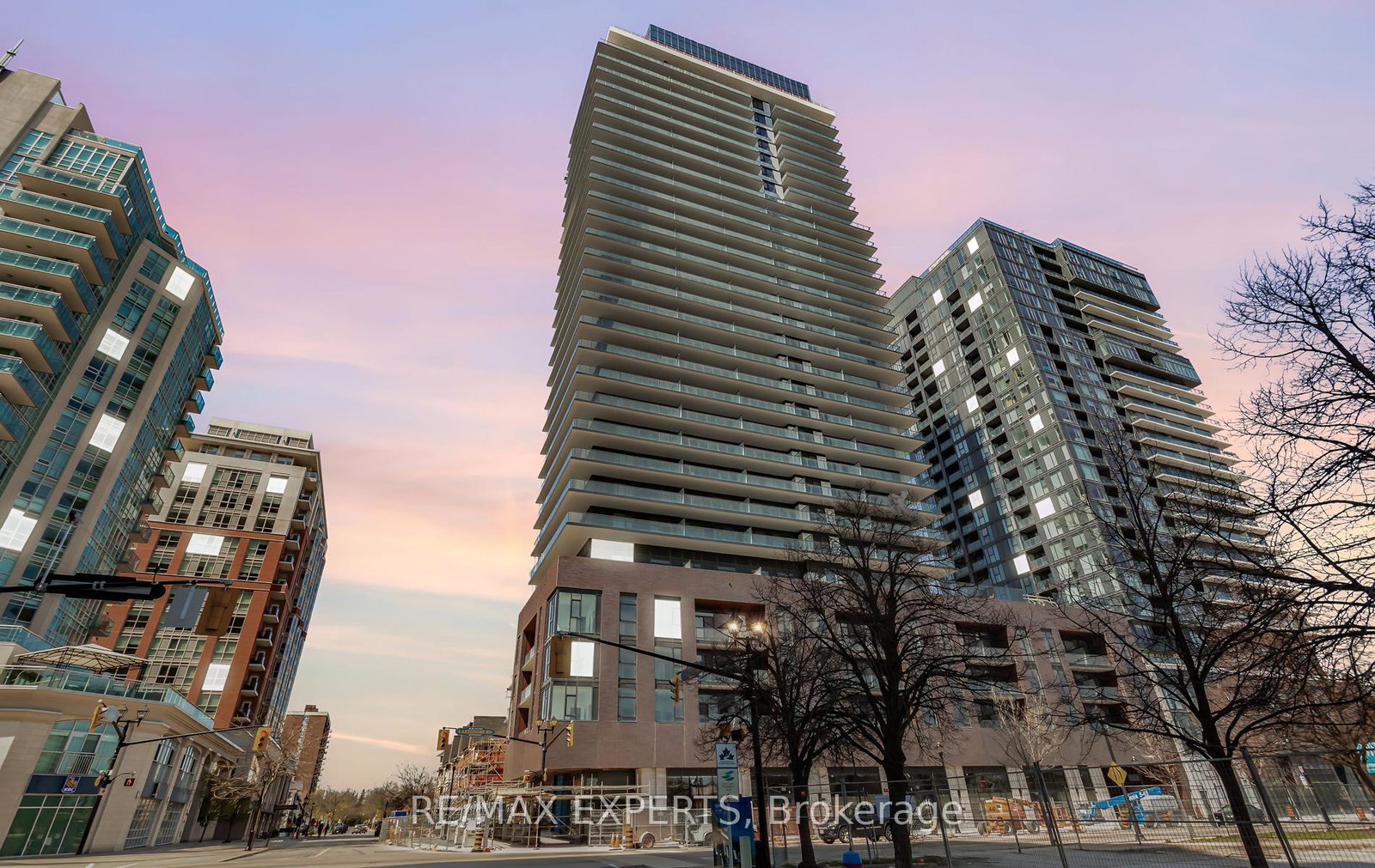 2075-lakeshore-road-burlington-ontario-w13052324