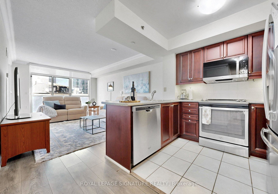 3-marine-parade-drive-etobicoke-ontario-w13052384