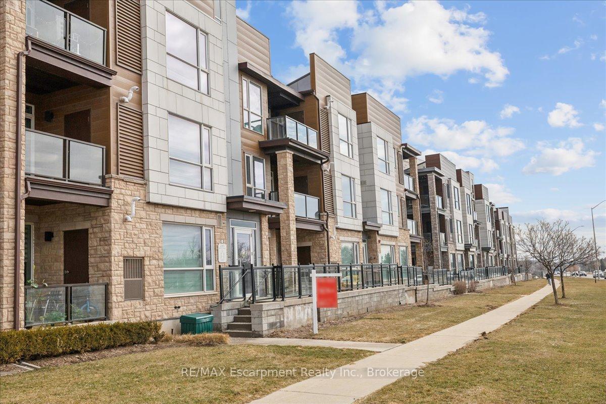 2393-bronte-road-oakville-ontario-w13052516