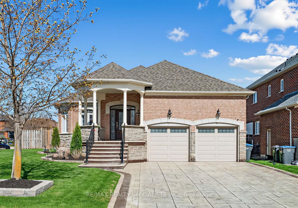 946-brass-winds-place-mississauga-ontario-w13052590