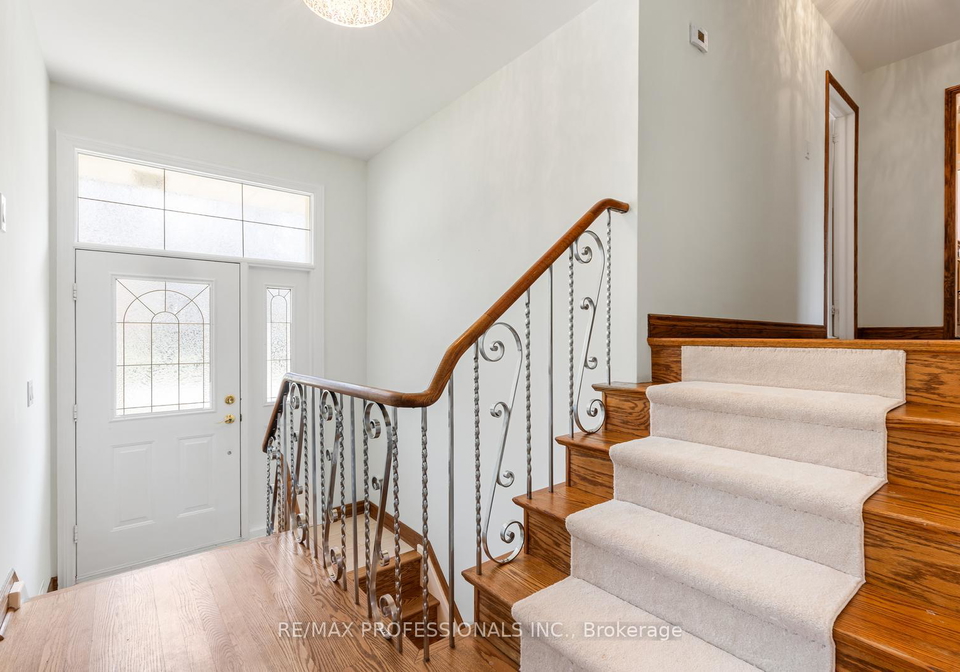 162-lloyd-manor-road-etobicoke-ontario-w13052896