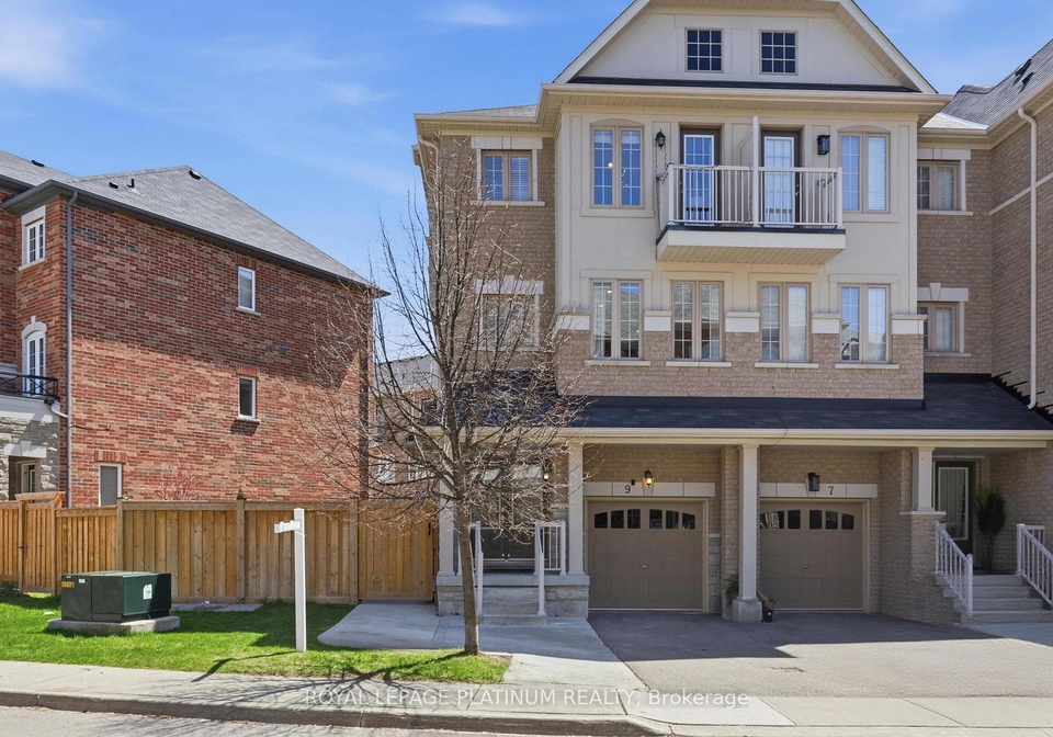 9-rabbit-run-way-brampton-ontario-w13052928