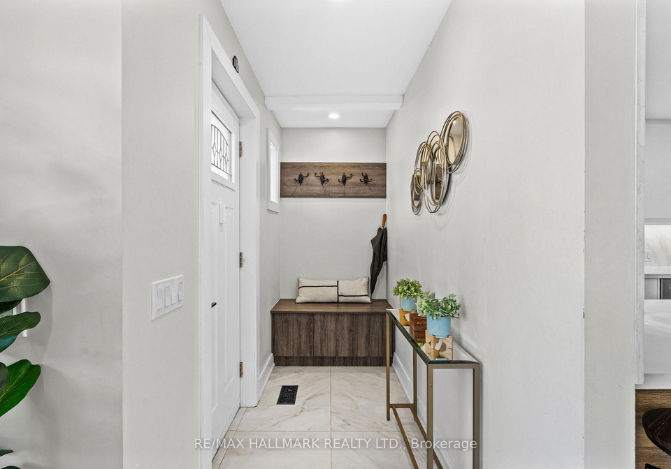 136-lothian-avenue-etobicoke-ontario-w13052940
