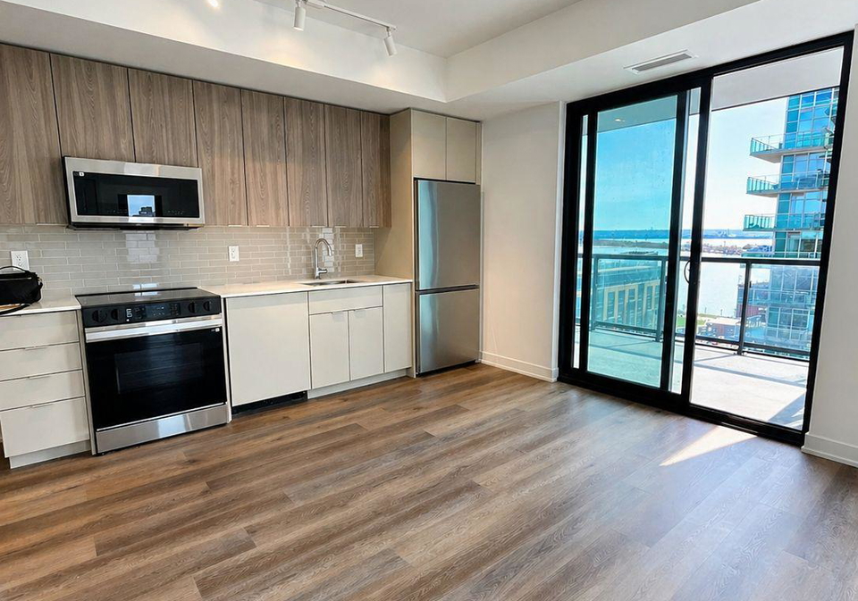 2750-lakeshore-road-burlington-ontario-w13053428