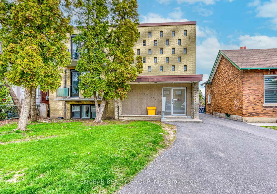 17-station-road-etobicoke-ontario-w13053610