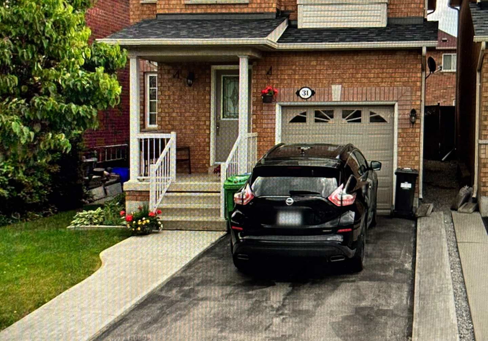 31-trevino-crescent-brampton-ontario-w13053626