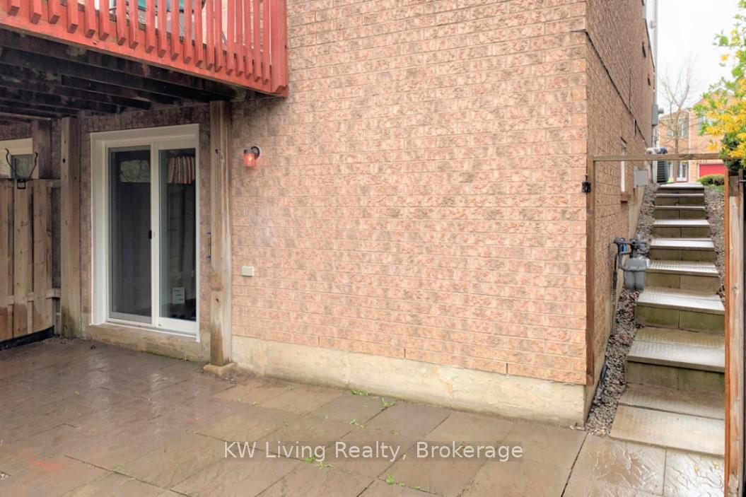 2834-westbury-court-mississauga-ontario-w13053636